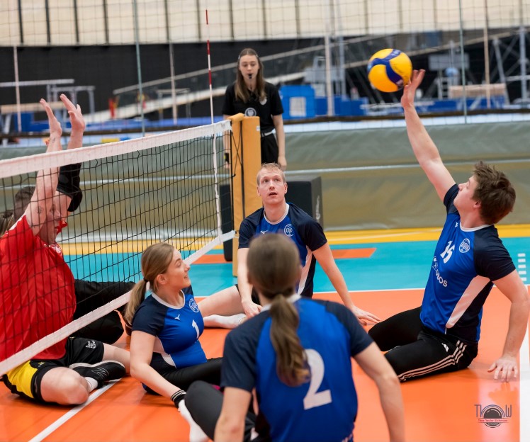 Åpen samling for kvinner i sittende volleyball i Kristiansand 3.-5. mai.