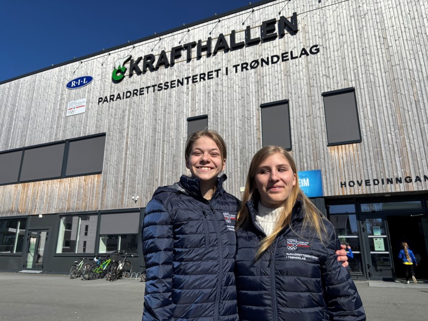 Mye spennende på programmet under temakvelden paraidrett 22. oktober. Du får blant annet møte Eleah og Alva fra Team Pølsa, som deler sine erfaringer med aktivitet og idrettsglede. Begge er også ambassadører for Paraidrettssenteret i Trøndelag.