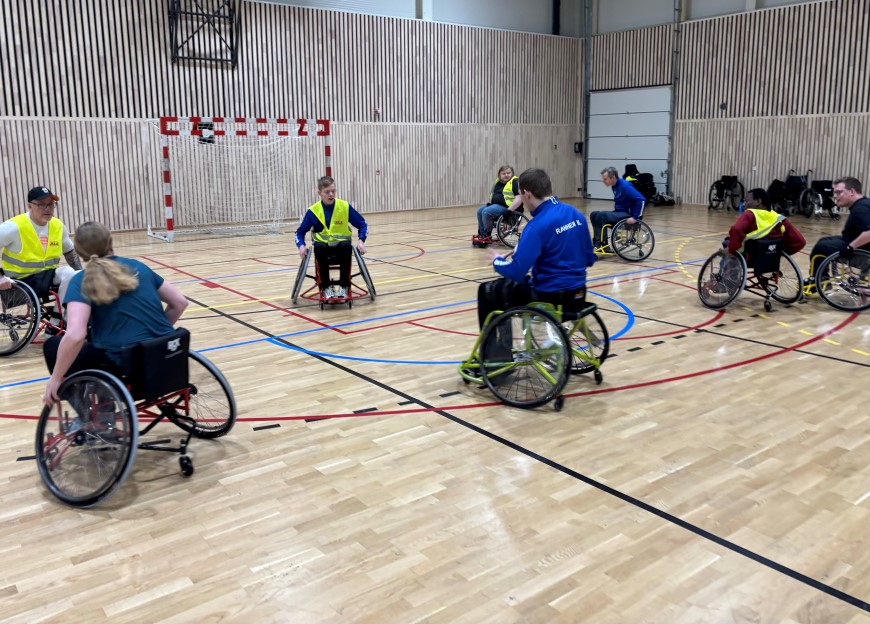 15. mai kan man både få se og testet ut mange idretter/ aktiviteter tilpasset barn, unge og voksne med funksjonsnedsettelse på Campus Steinkjer.